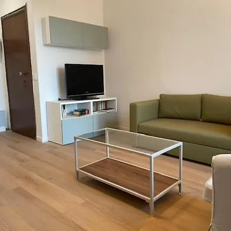 Brand-new Next To San-siro Daire
